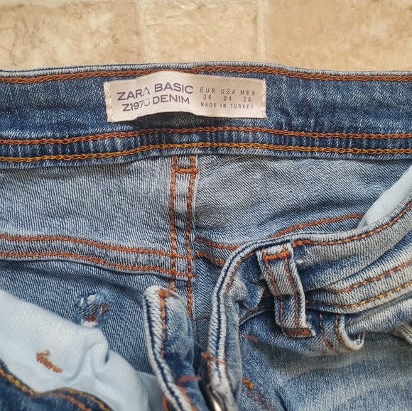 ZARA VINTAGE JEANS SIZE 4 - Picture 5 of 7